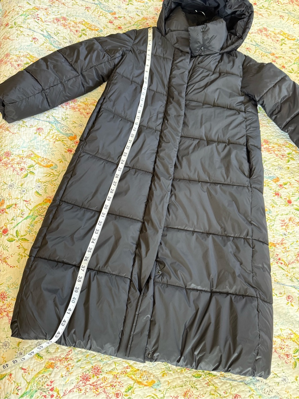 Banana Republic Black Puffer Coat, warm and cozy like a sleeping bag! Never worn - Picture 9 of 9